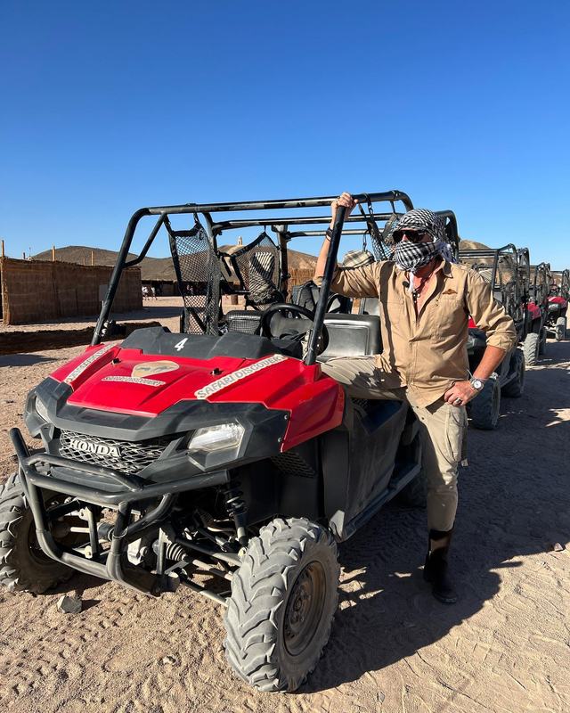 Buggy and guide ready to go