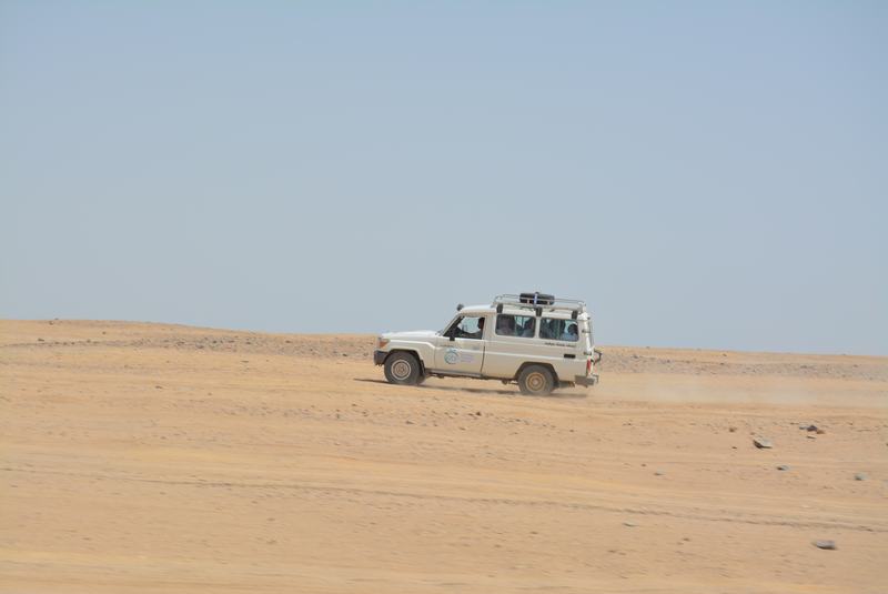 4×4 jeep crossing the open desert