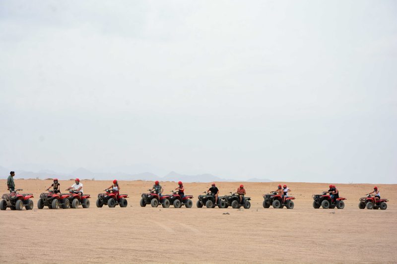 Quad convoy lined up at the start